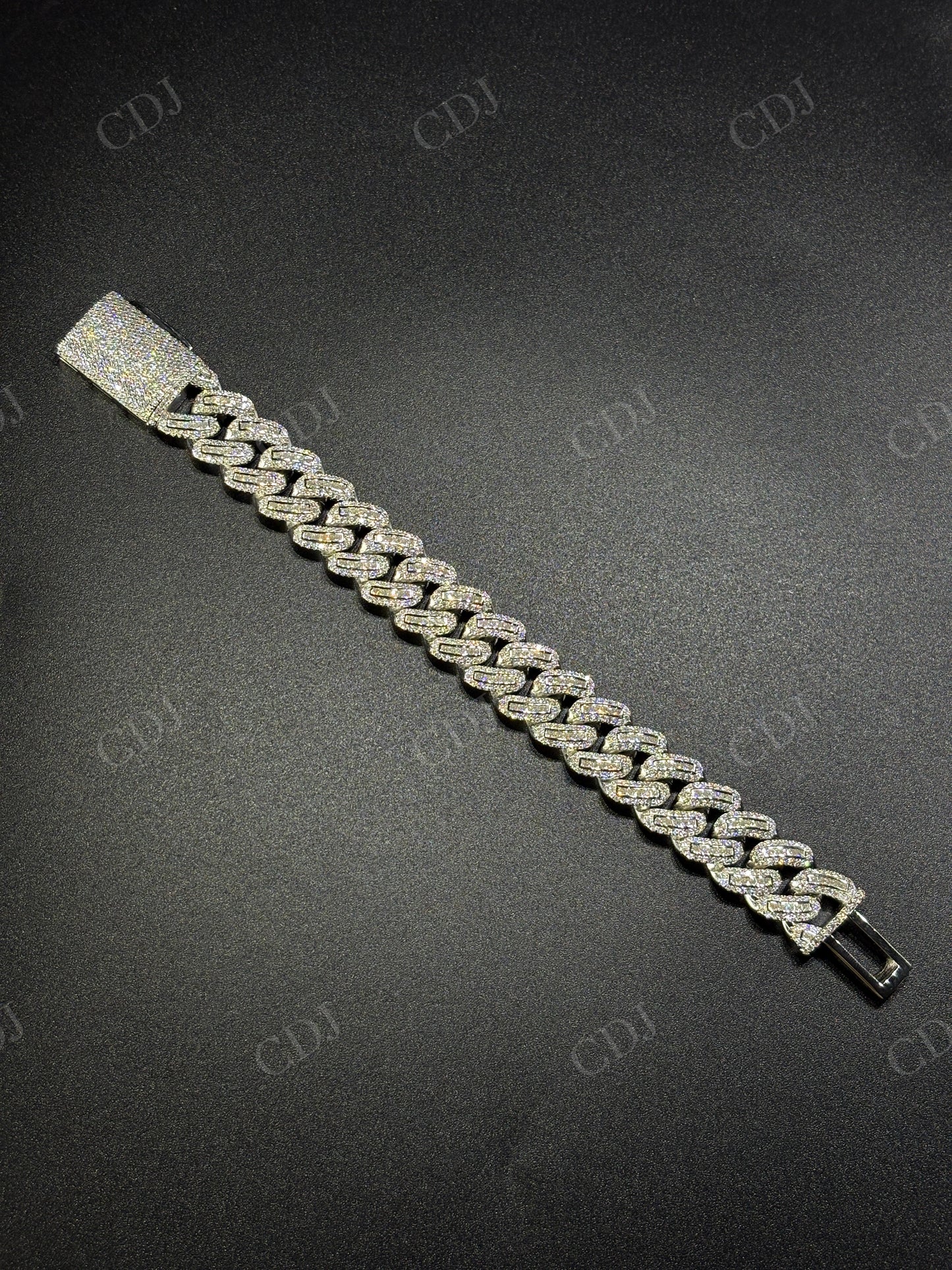 16mm Round Middle Straight Bezel Sterling Silver Moissanite Chain