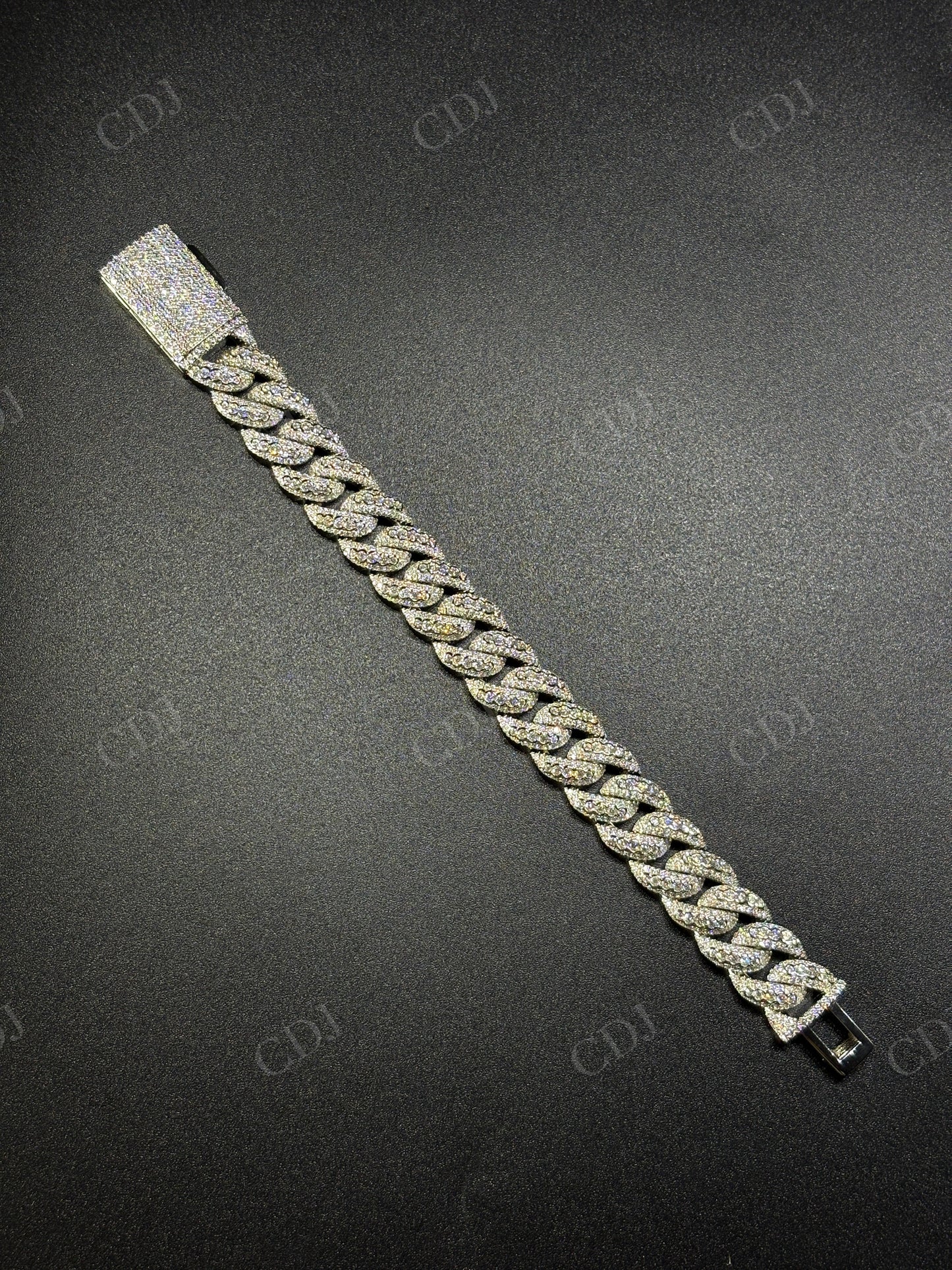 14mm Round Middle Curve Bezel Silver Moissanite Chain